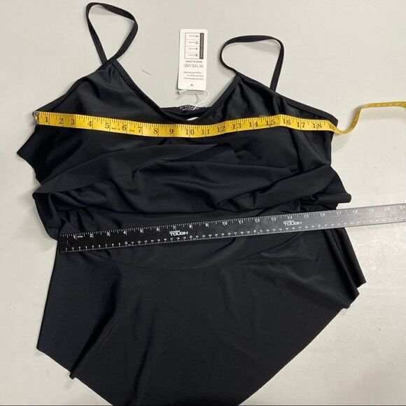 IN’VOLAND Women’s Black Swimsuit Top, Asymmetrical Hem Padded Size 18W New - Picture 3 of 12